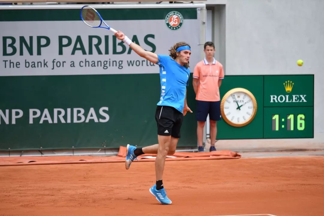 他在防守端 他在防守端