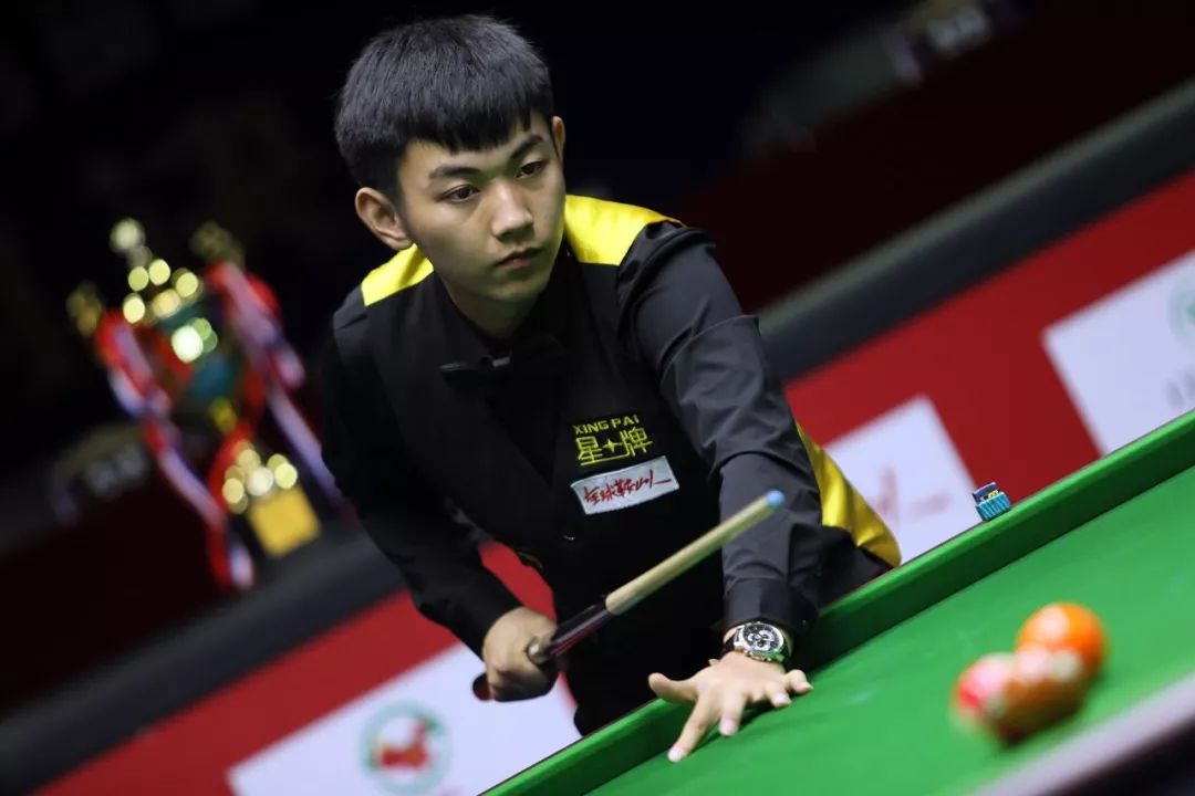 小鸭的正面 小鸭的正面